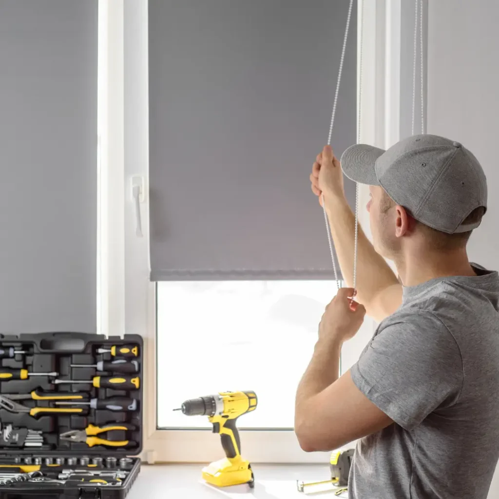 معلم تركيب ستائر بالرياض